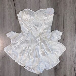Selfie Leslie White Mini Dress Strapless Sweetheart